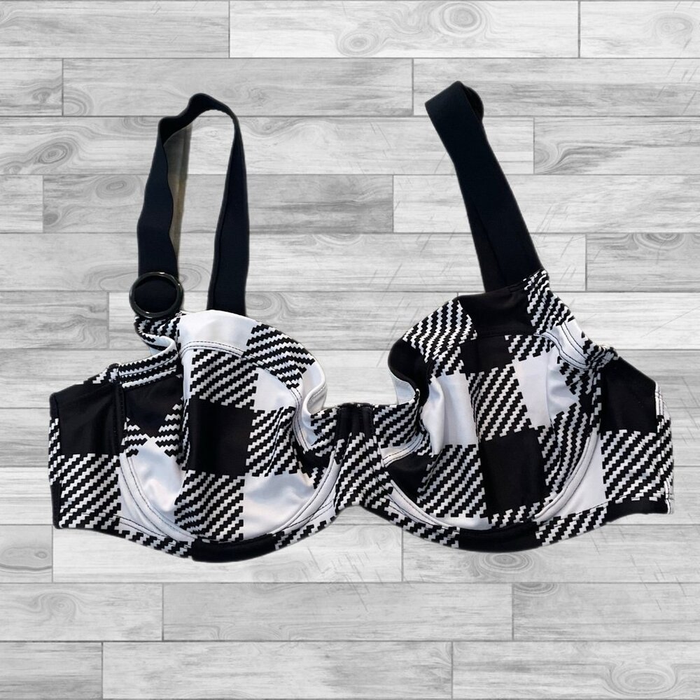 YMI Black and White Bikini Top size XL